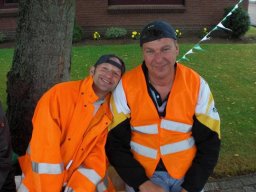 2011 Fahnen setzen